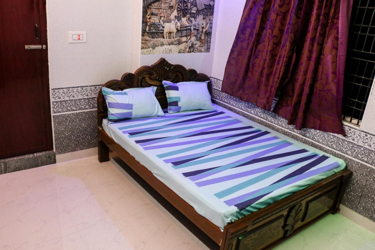 Sri Priya Lodge Dharmapuri Exteriör bild