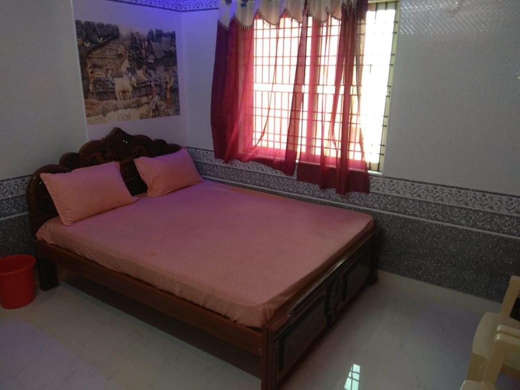 Sri Priya Lodge Dharmapuri Exteriör bild